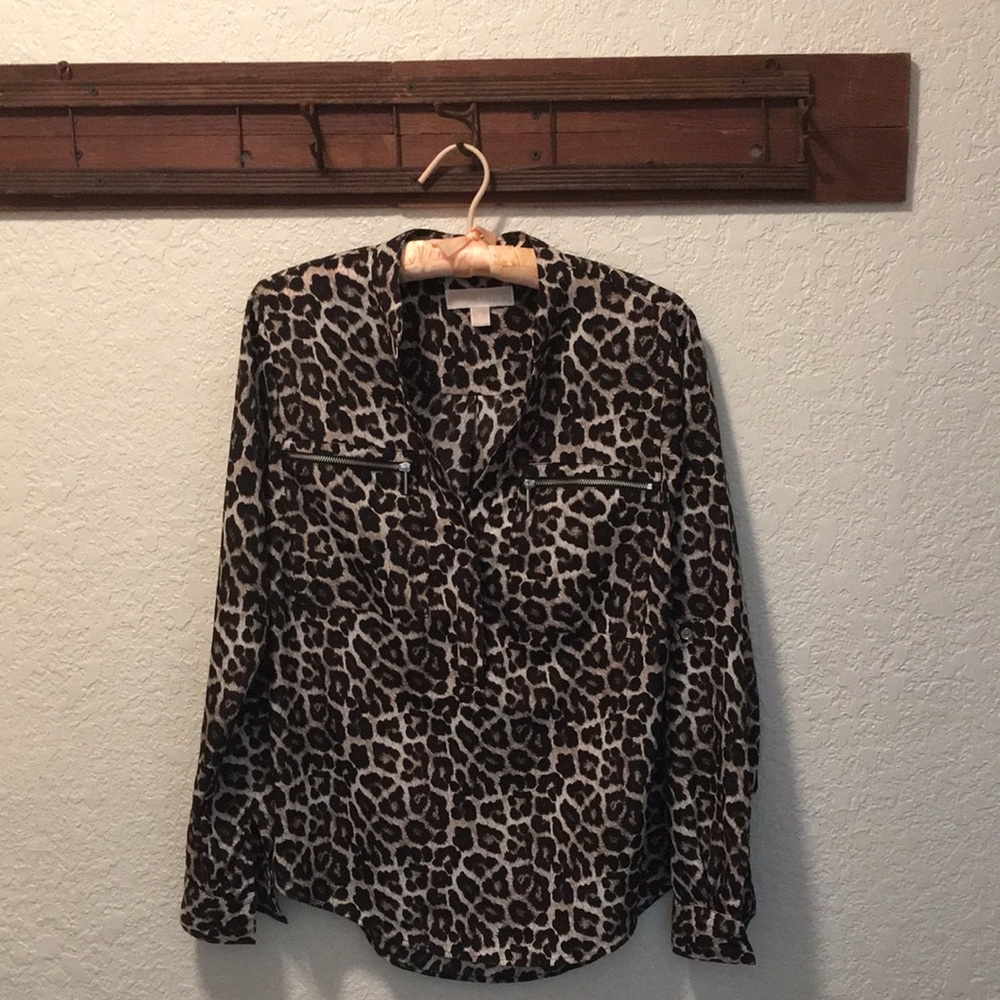 Animal print polyester top